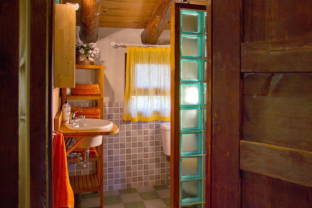 Finca la Colorá Fuenteheridos Habitación foto